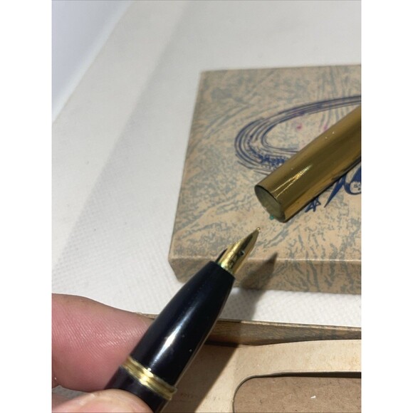 Vintage Comet Fountain Pen 14kt gold Fine nib, Pencil & Pen Set in Box - Picture 7 of 10